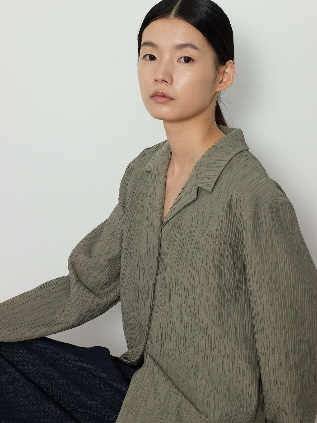 OPEN COLLAR PLEATS SHIRTS [LIGHT KHAKI] 6