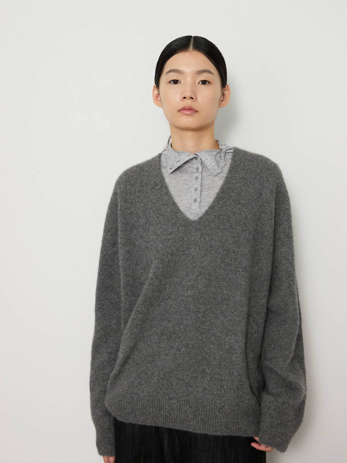 DEEP V-NECK BLEND KNIT [GRAY] 4