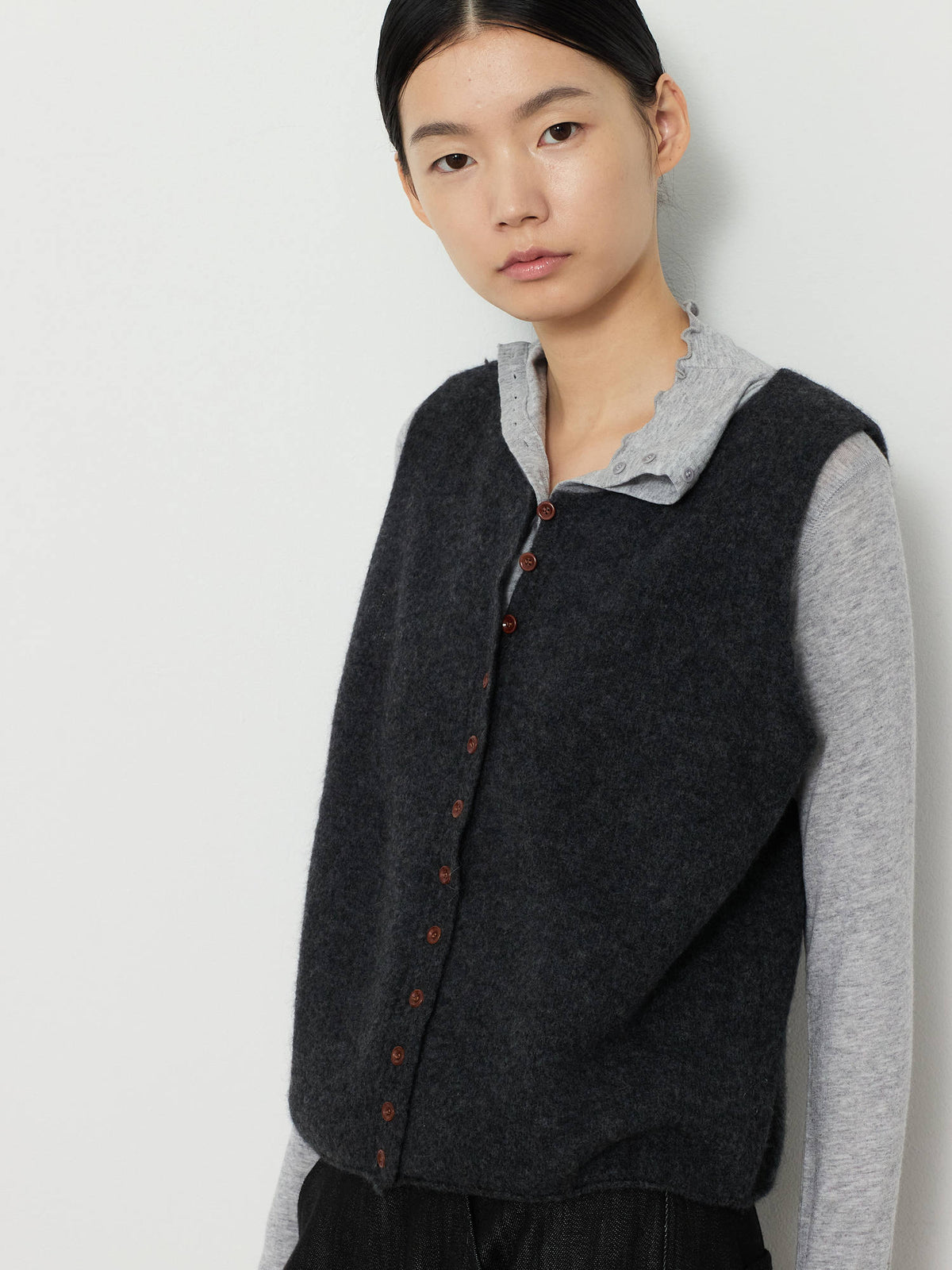 ALPACA BLEND KNIT VEST [CHARCOAL] 8