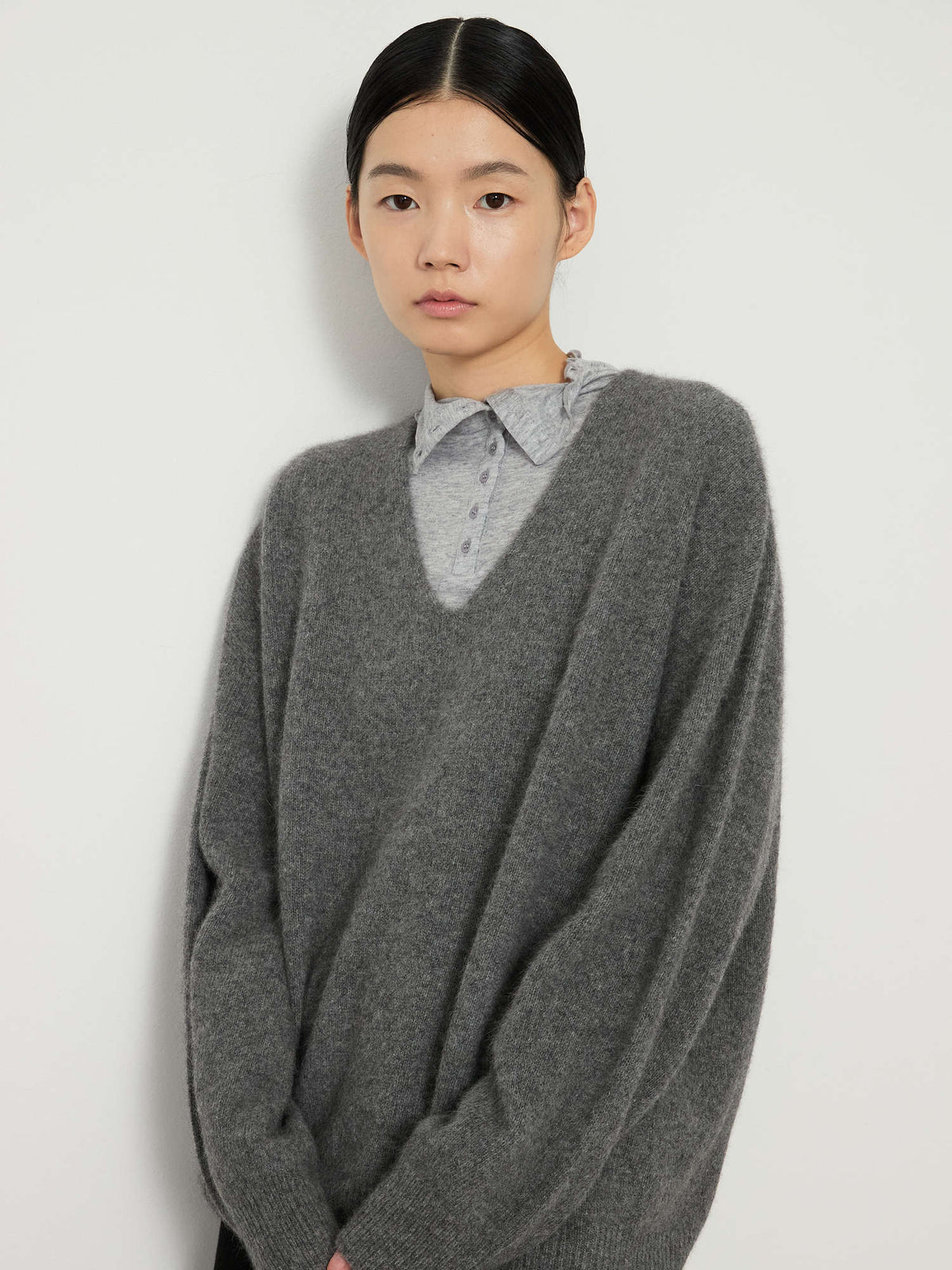 DEEP V-NECK BLEND KNIT [GRAY] 7