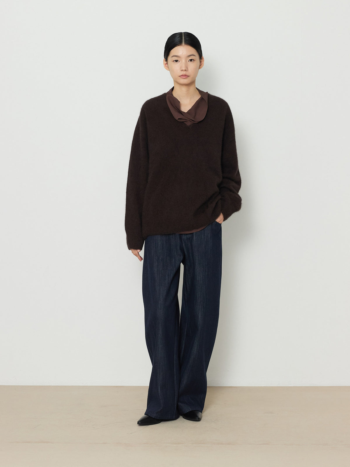 DEEP V-NECK BLEND KNIT [BROWN] 12