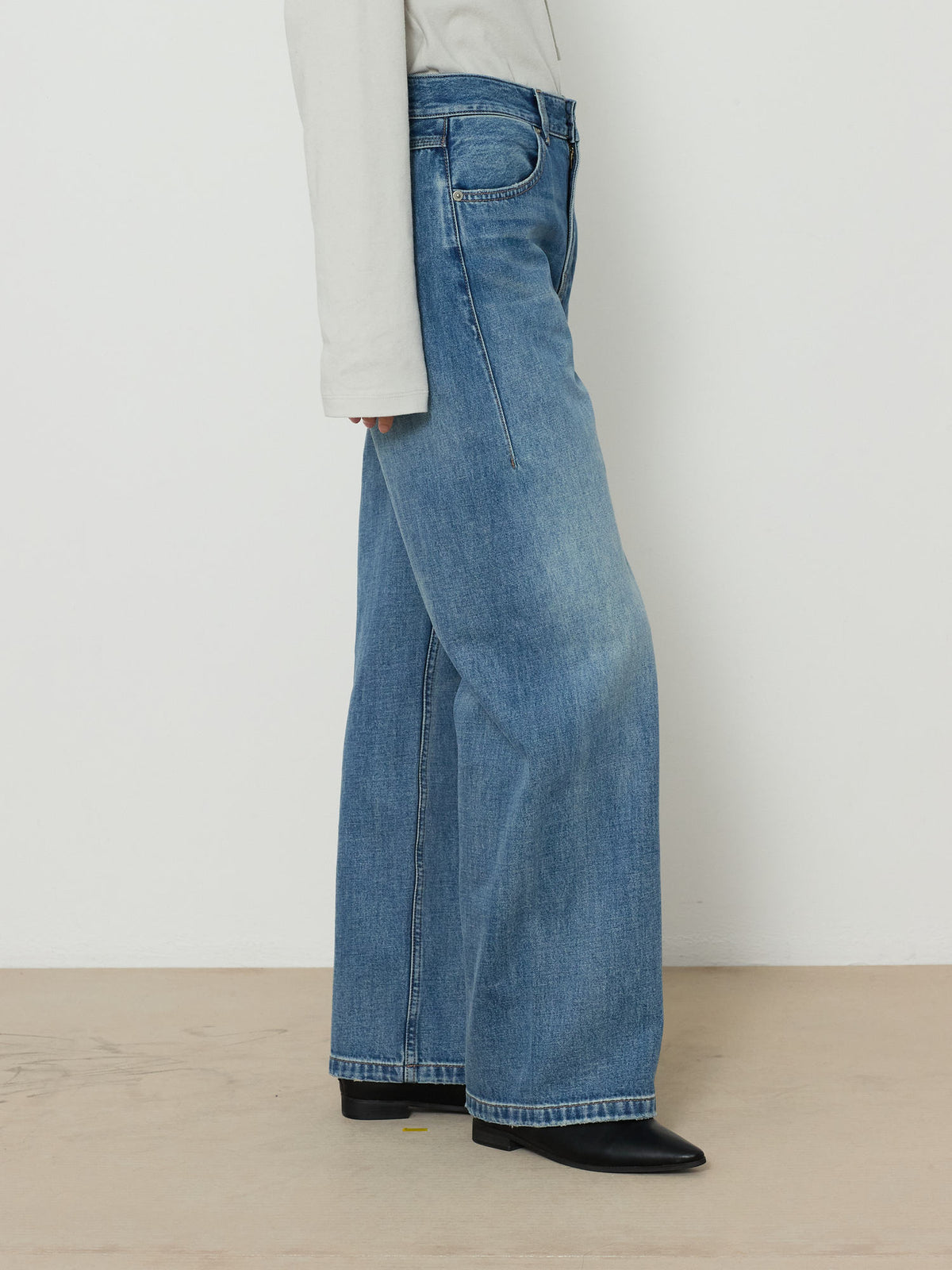 SALT WASHED STRAIGHT DENIM PANTS [MEDIUM BLUE] 7