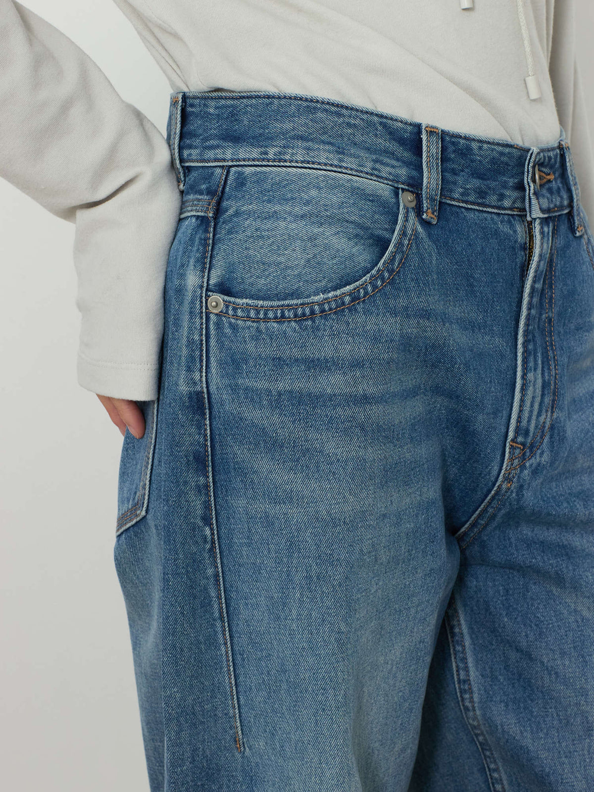 SALT WASHED STRAIGHT DENIM PANTS [MEDIUM BLUE] 9