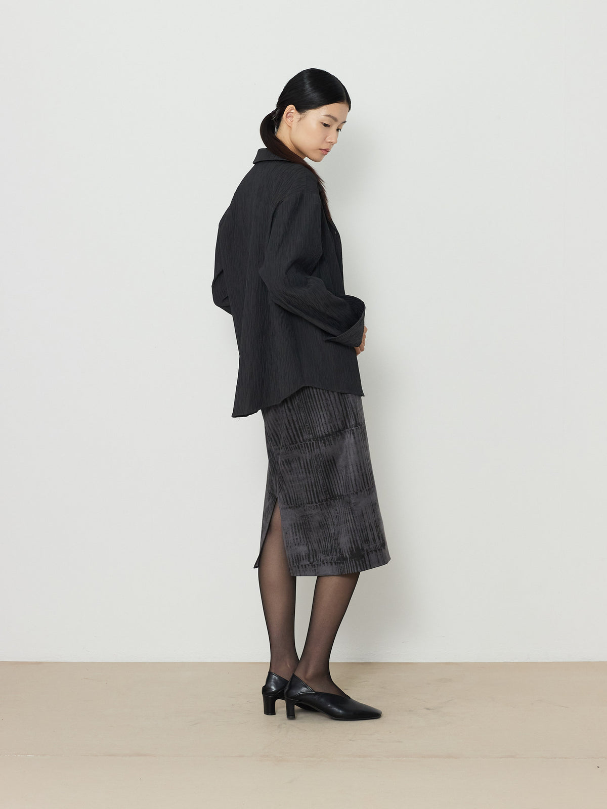 OPEN COLLAR PLEATS SHIRTS [CHARCOAL] 14