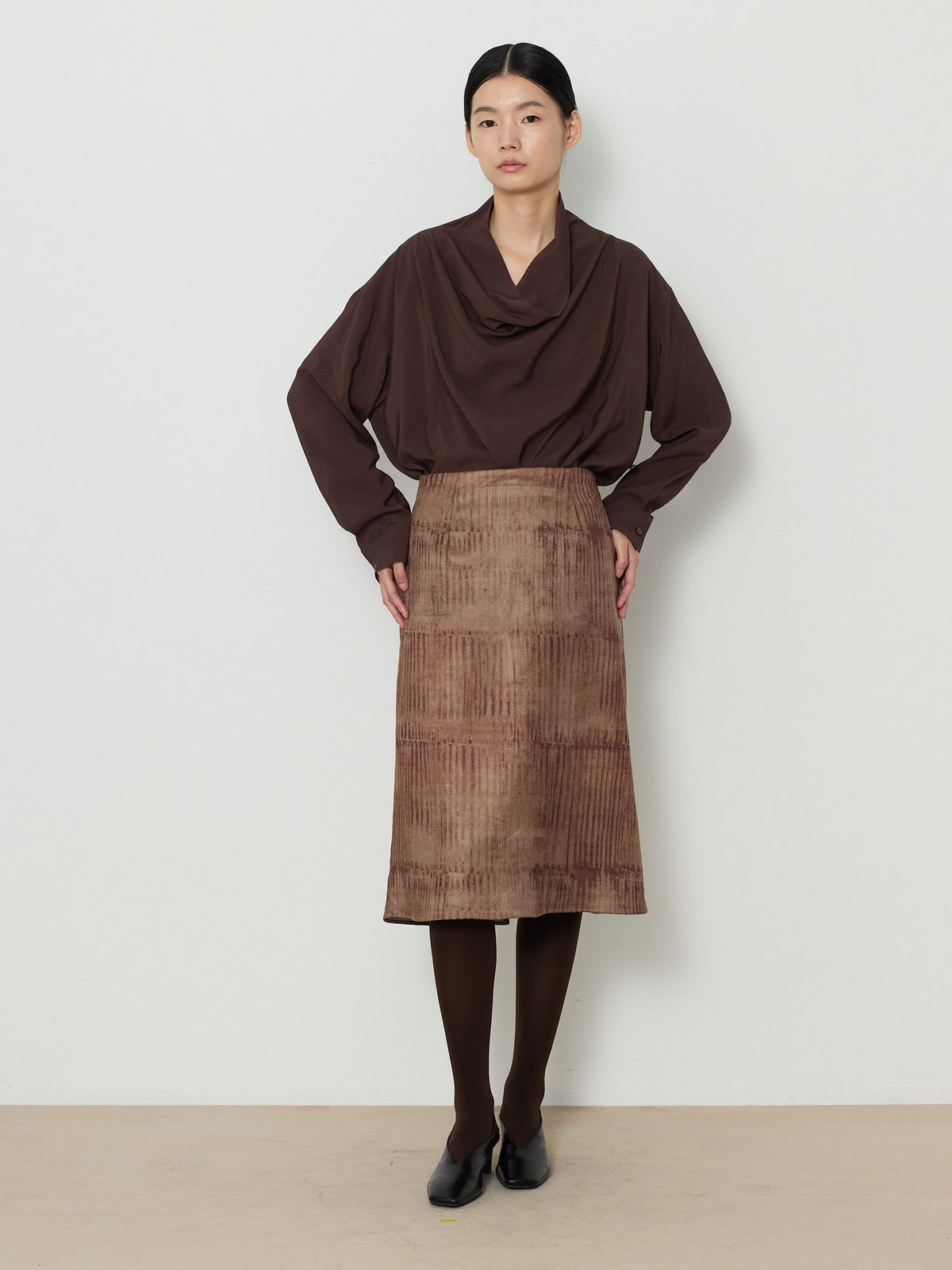 PRINTED SUEDE SKIRT [BEIGE] 7