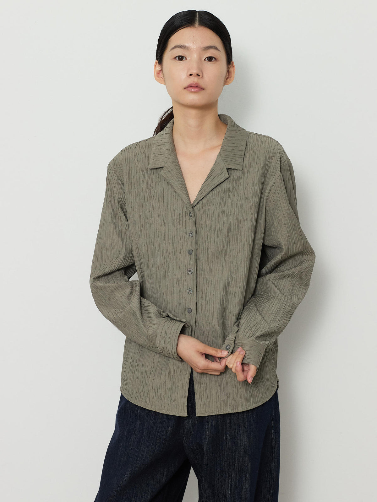 OPEN COLLAR PLEATS SHIRTS [LIGHT KHAKI] 4