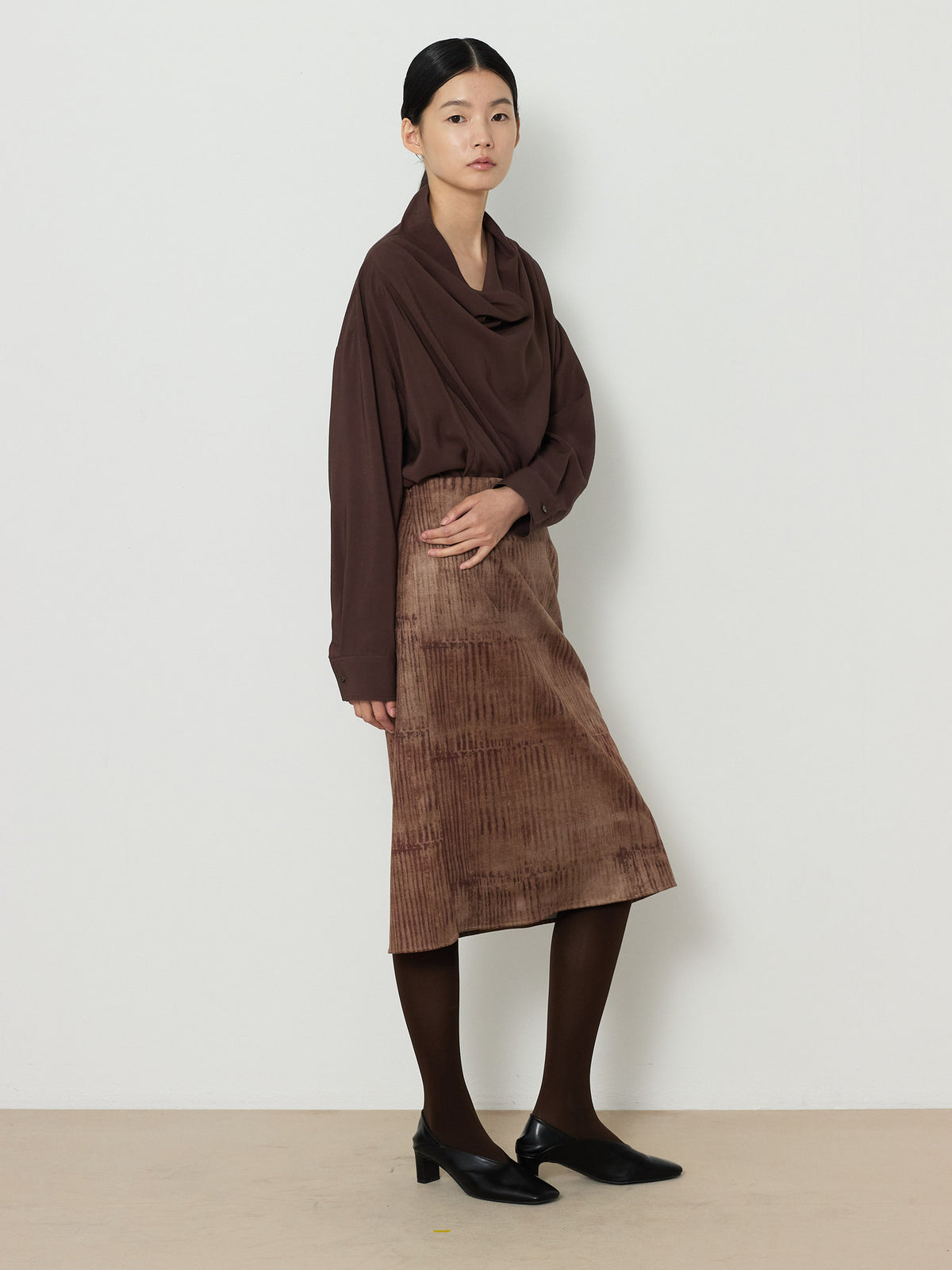 PRINTED SUEDE SKIRT [BEIGE] 9