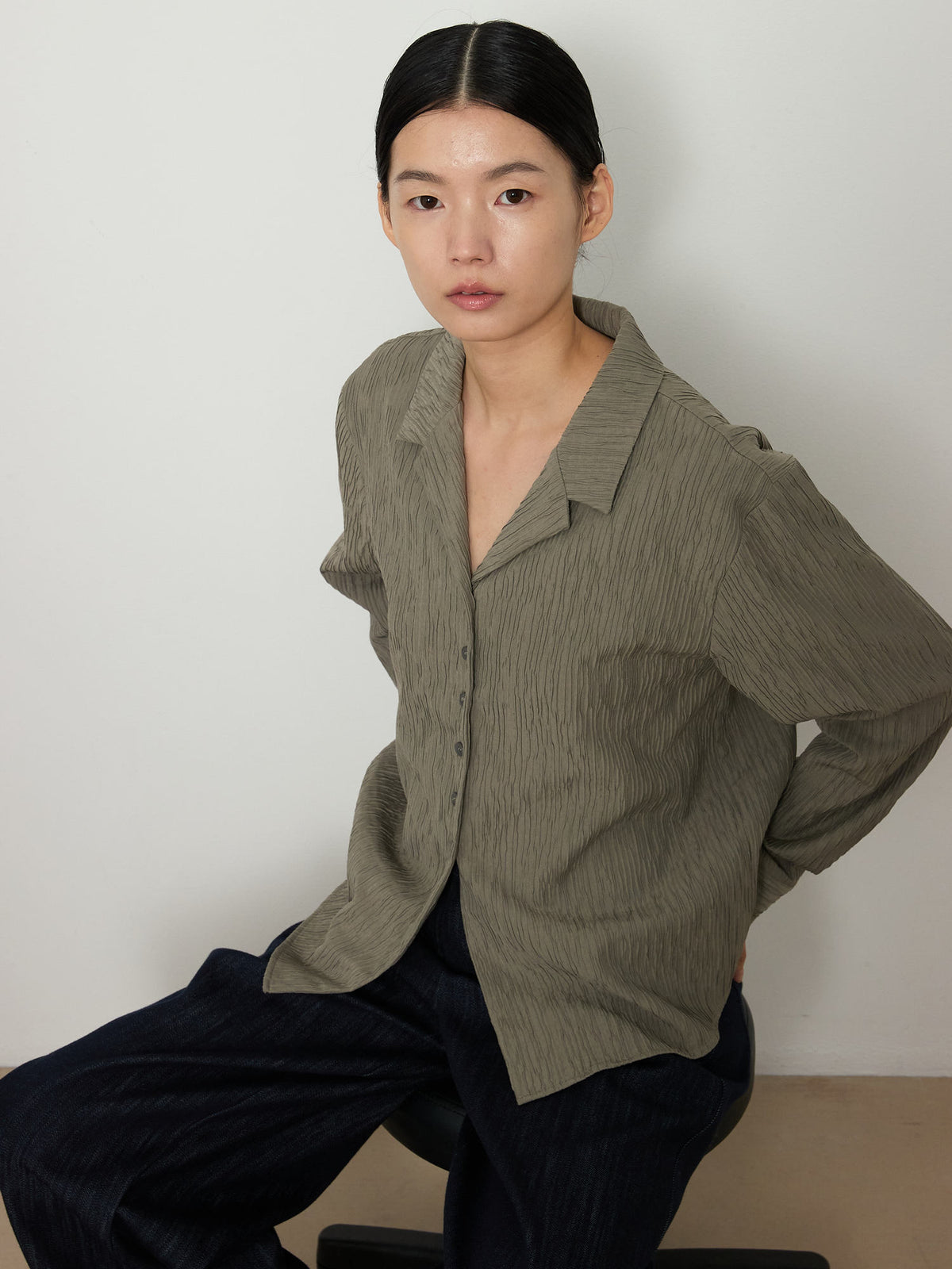 OPEN COLLAR PLEATS SHIRTS [LIGHT KHAKI] 7