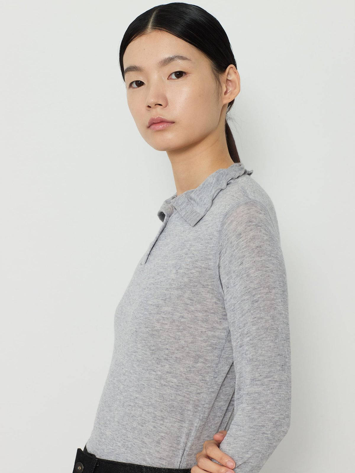 BUTTON TURTLENECK TOP [GRAY] 6