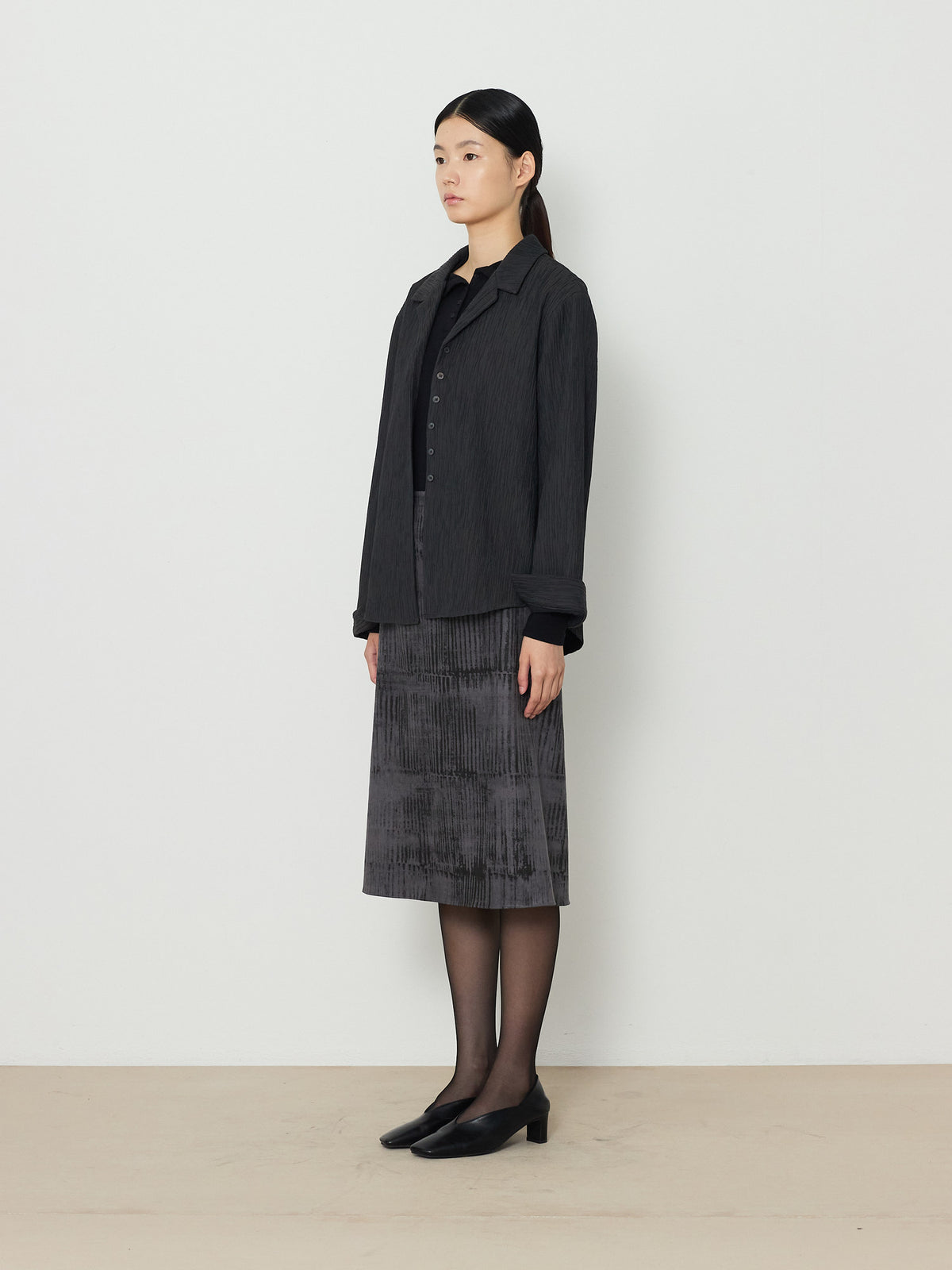 OPEN COLLAR PLEATS SHIRTS [CHARCOAL] 2