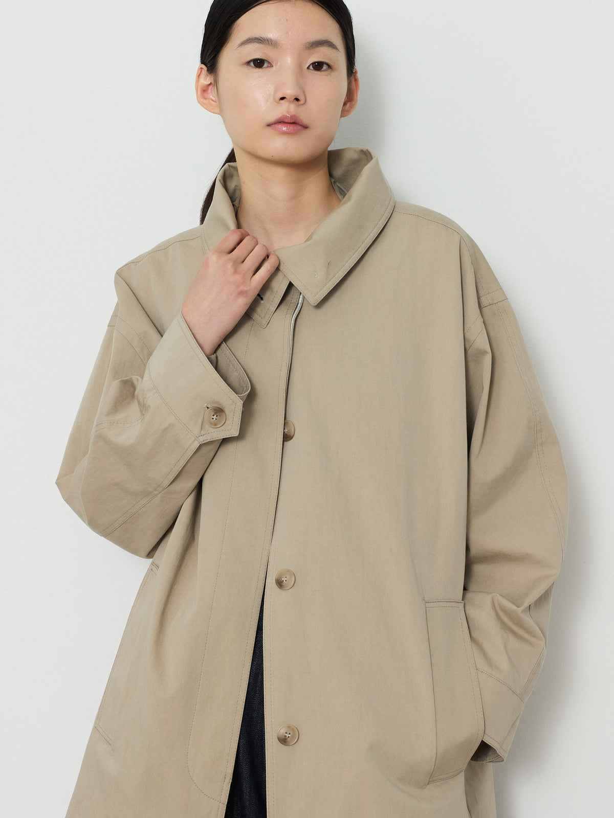 HIDDEN BUTTON HALF TRENCH COAT [BEIGE] 8