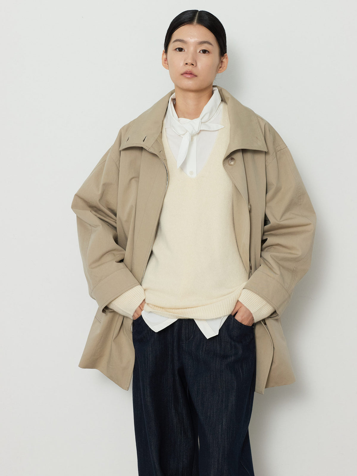 HIDDEN BUTTON HALF TRENCH COAT [BEIGE] 24