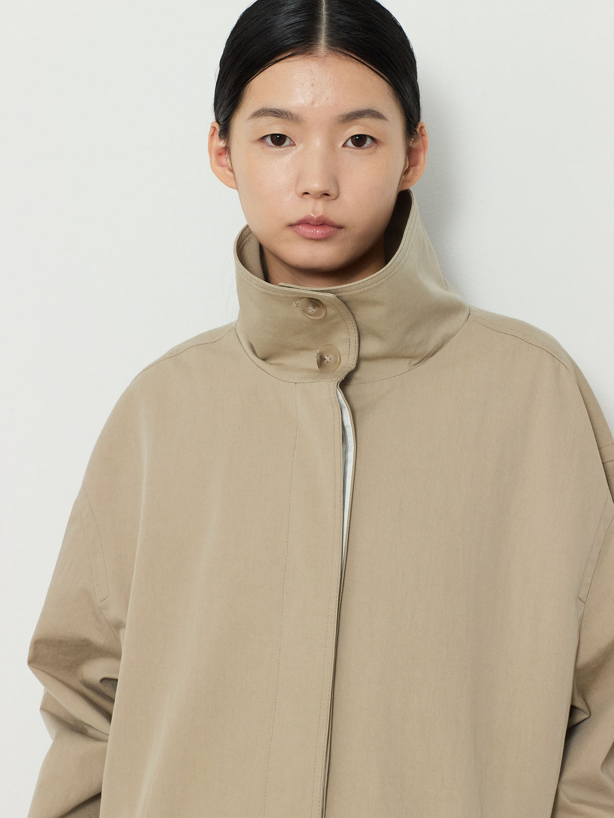 HIDDEN BUTTON HALF TRENCH COAT [BEIGE] 9