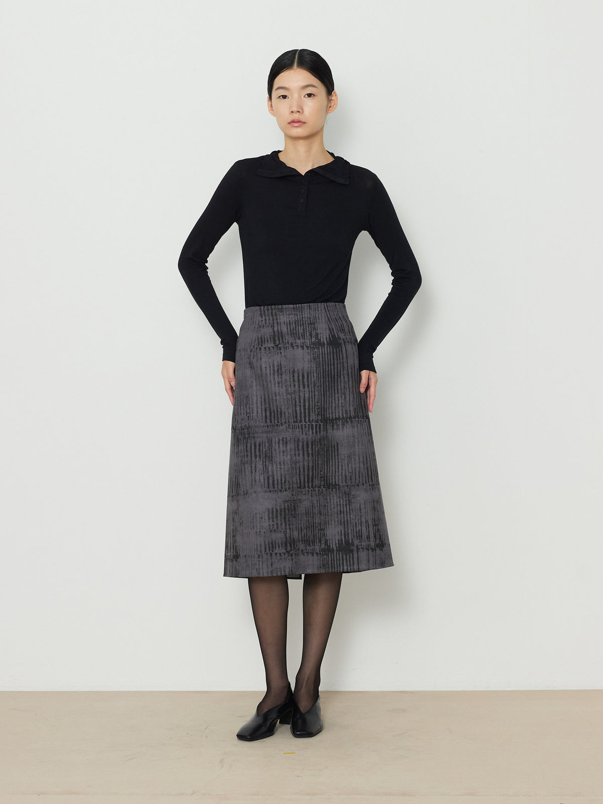PRINTED SUEDE SKIRT [GRAY] 10