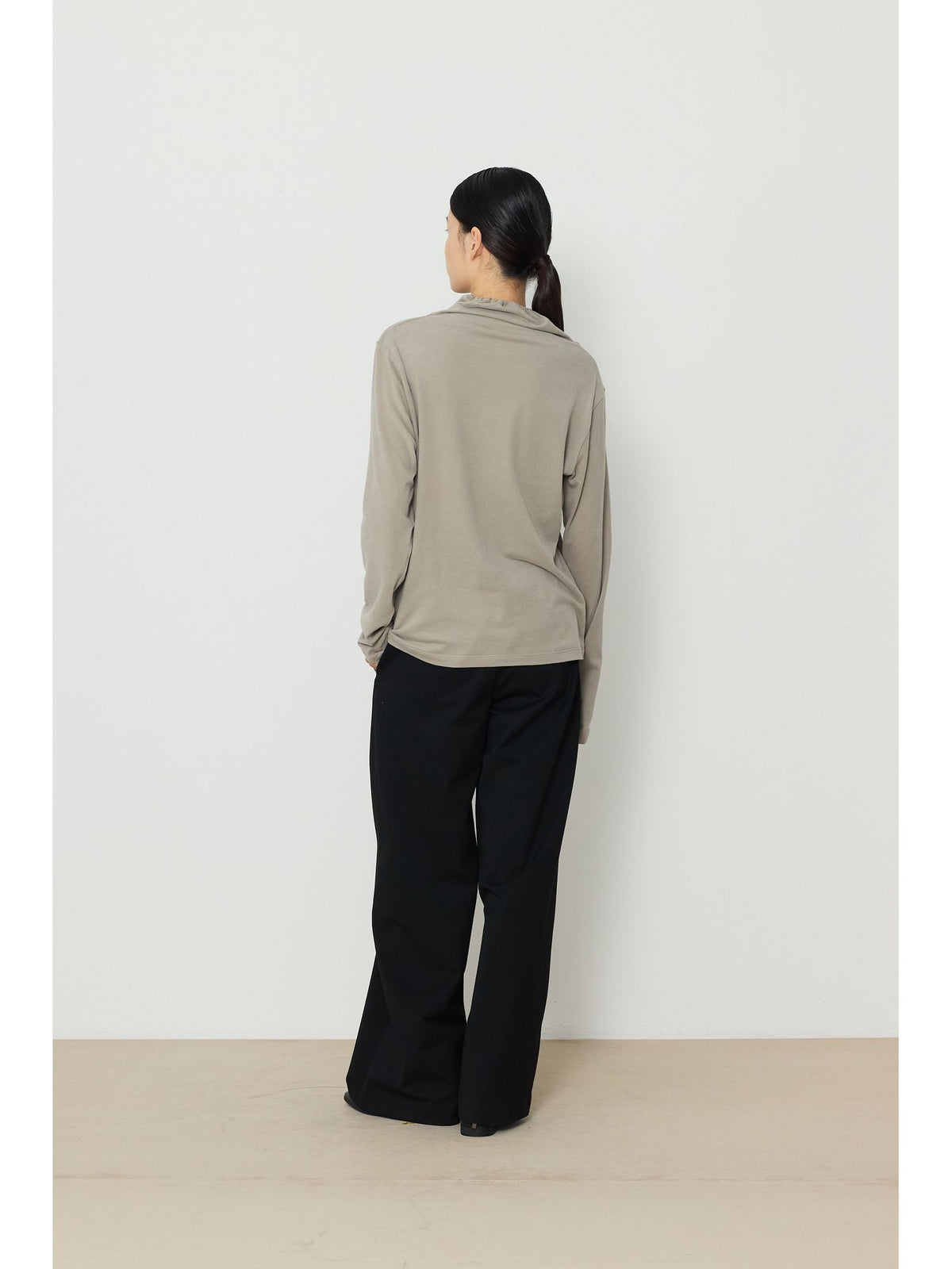 STRING HIGHNECK TOP [KHAKI] 13