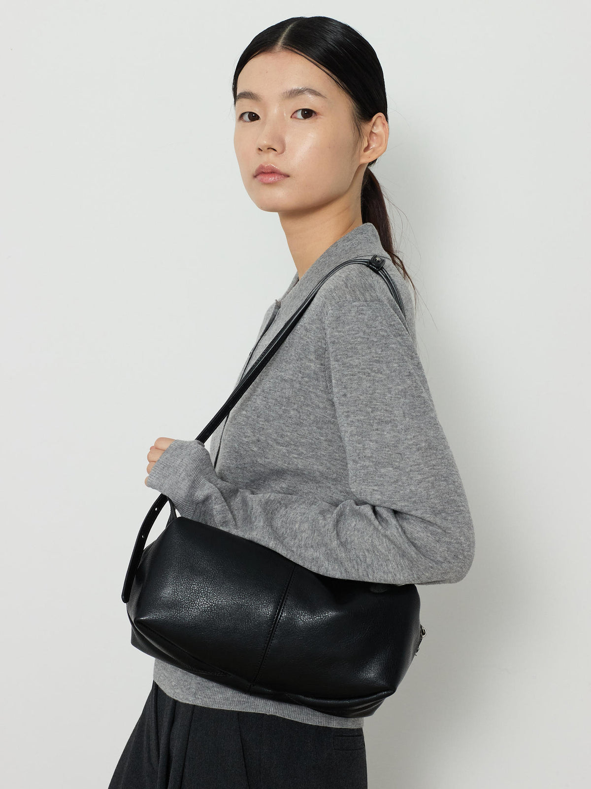 DOUBLE STRAP LEATHER BAG [BLACK] 7