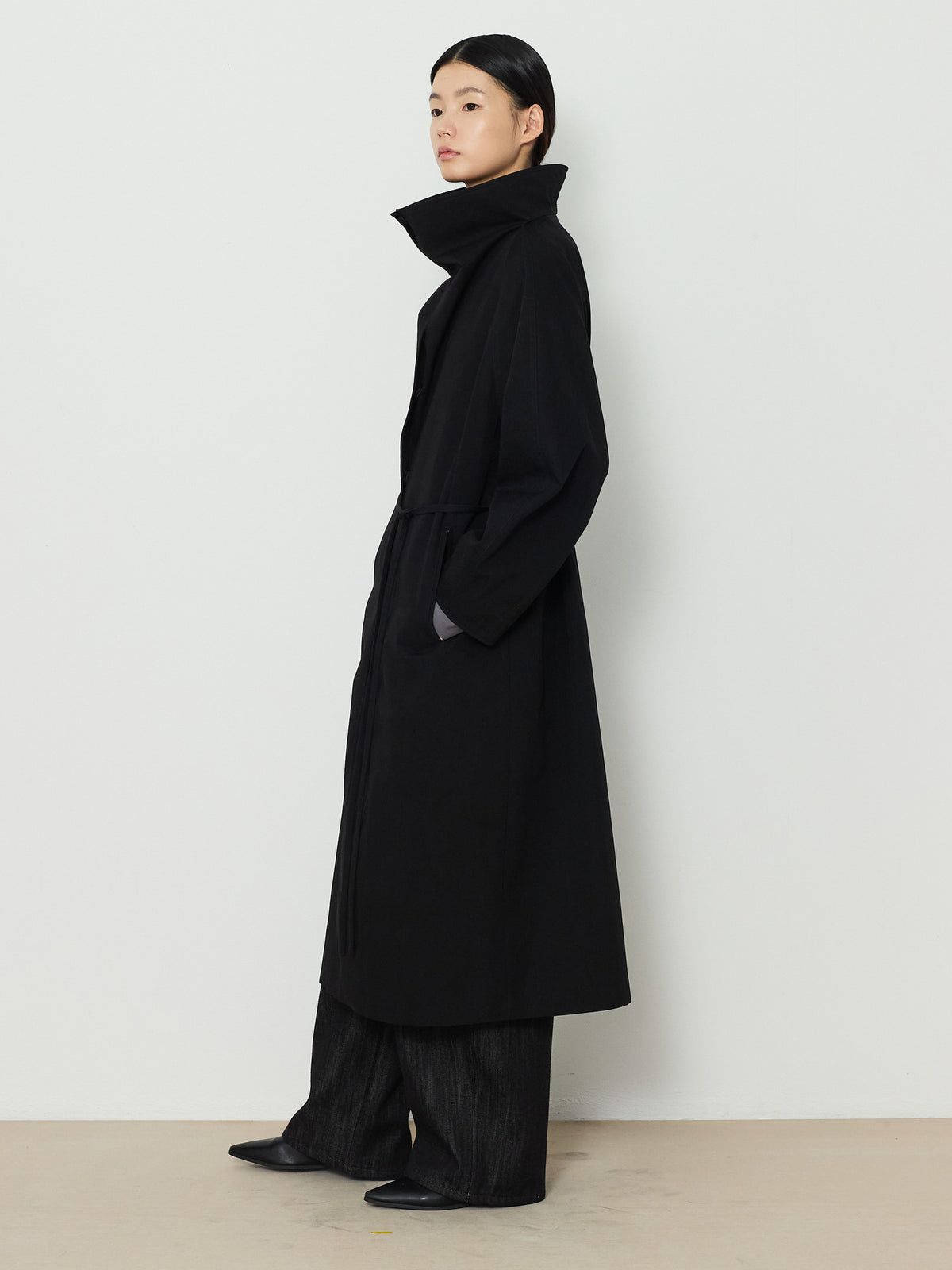 HIDDEN BUTTON LONG TRENCH COAT [BLACK] 16