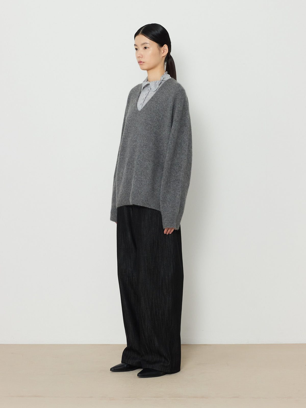 DEEP V-NECK BLEND KNIT [GRAY] 2