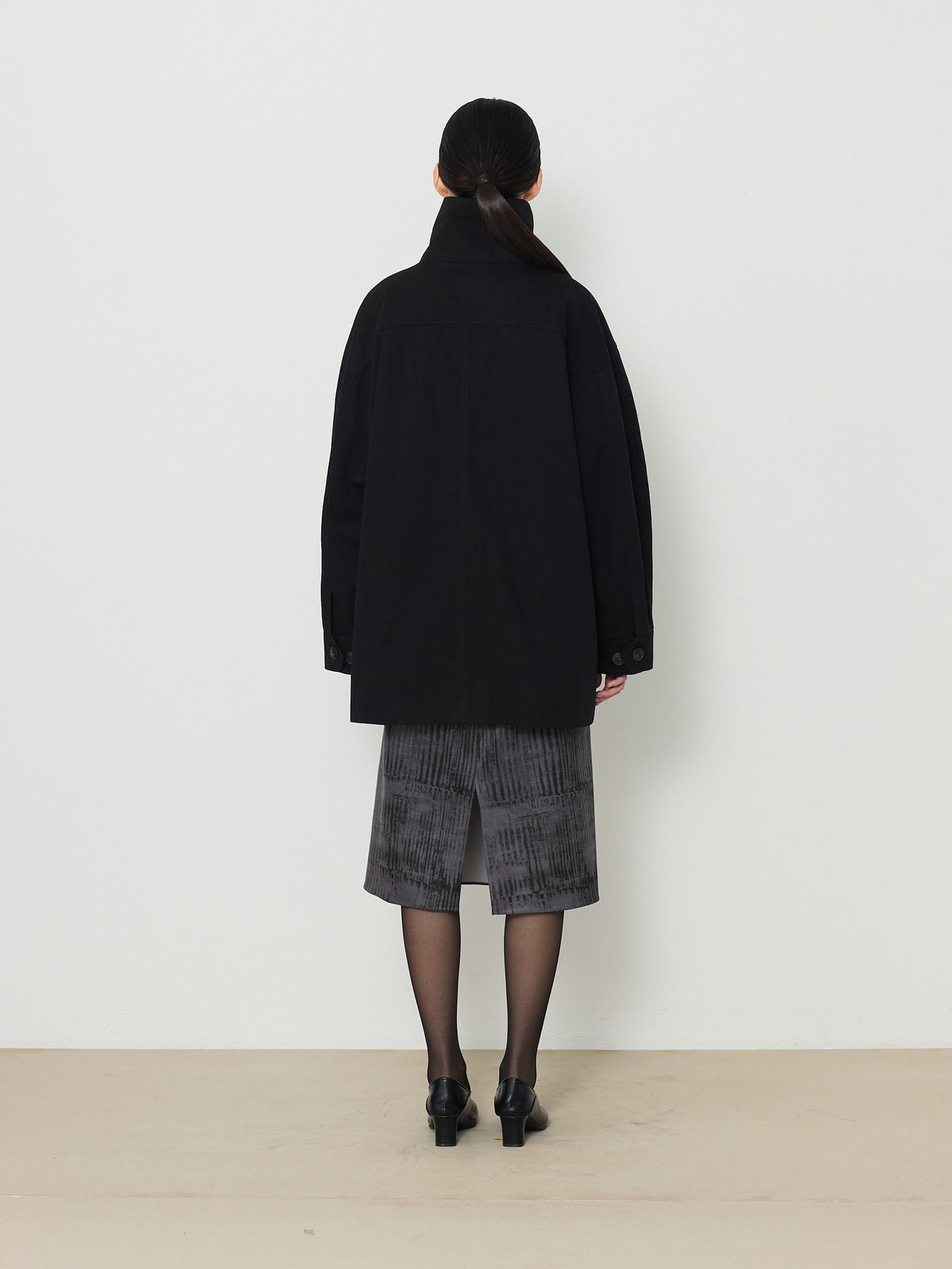 HIDDEN BUTTON HALF TRENCH COAT [BLACK] 3