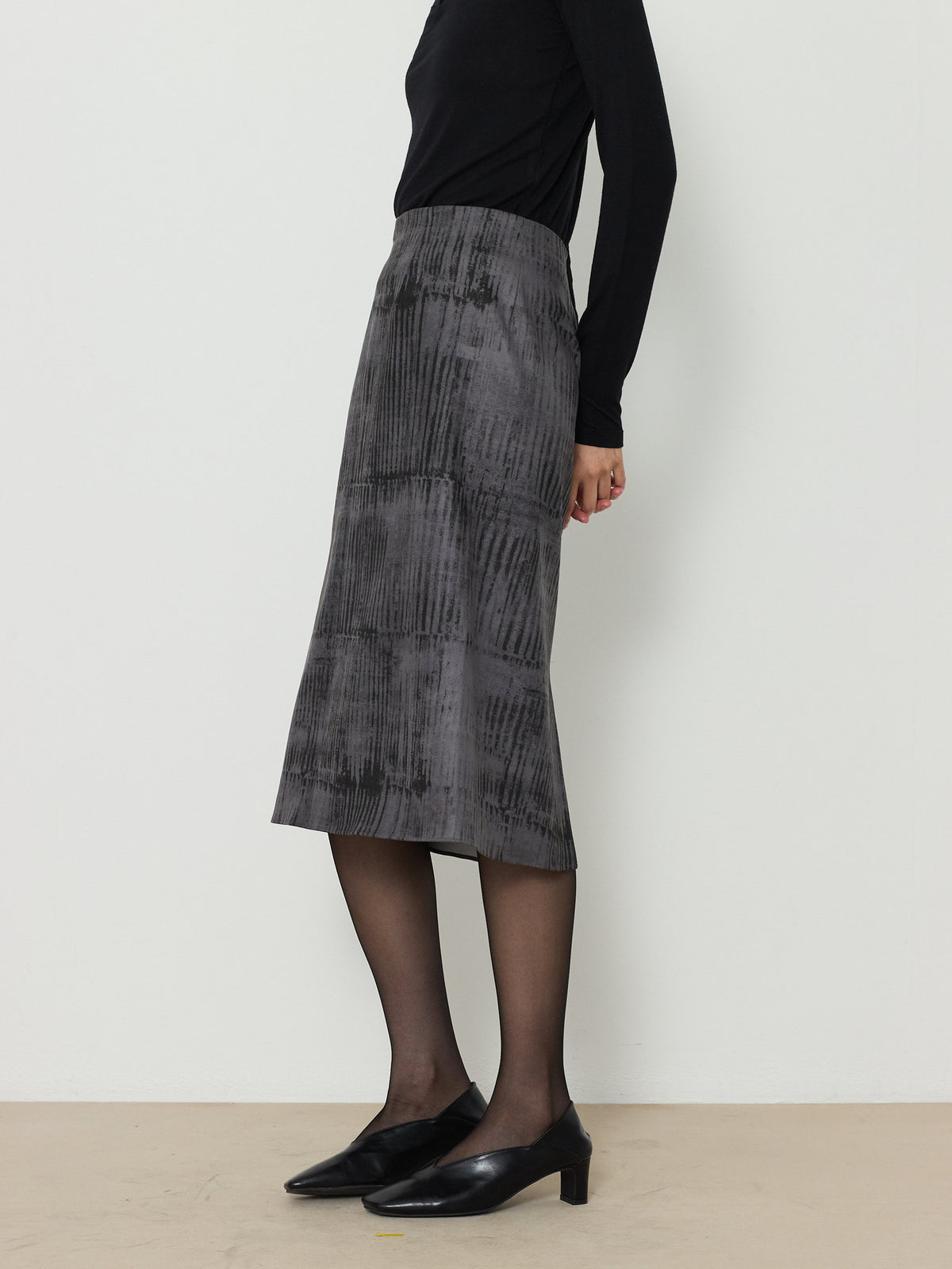 PRINTED SUEDE SKIRT [GRAY] 5